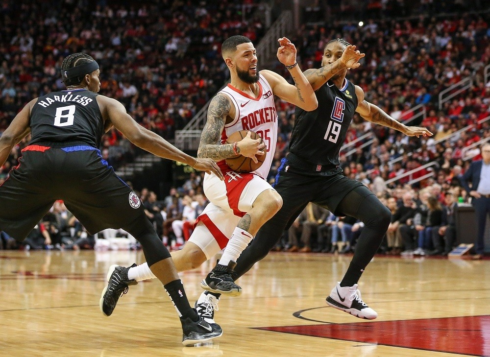 Остин Риверс в силовом проходе