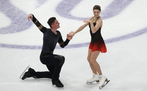 Пара фигуристов окончила технику