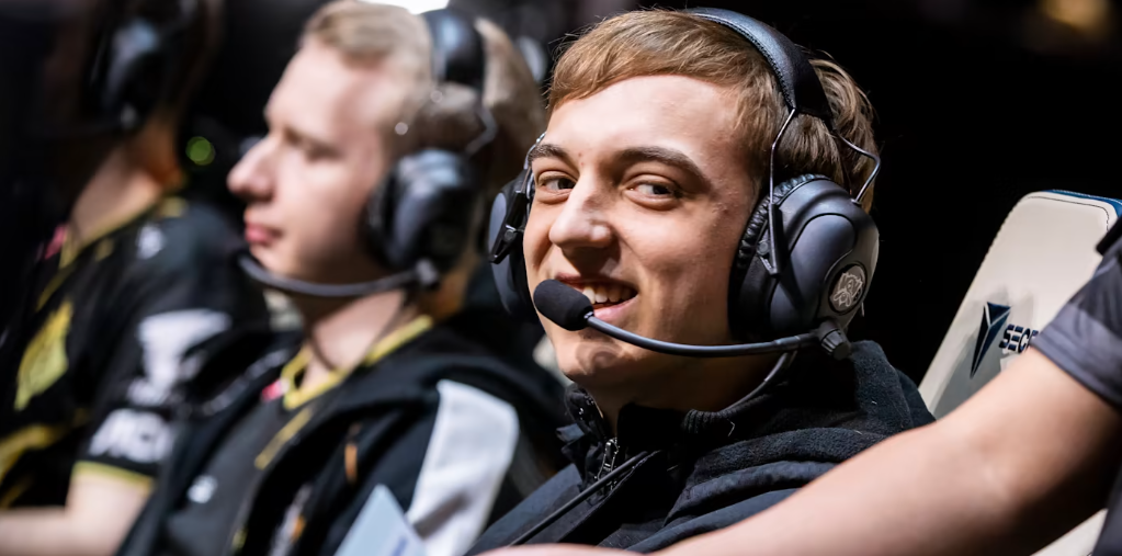 Киберспорт в Lol