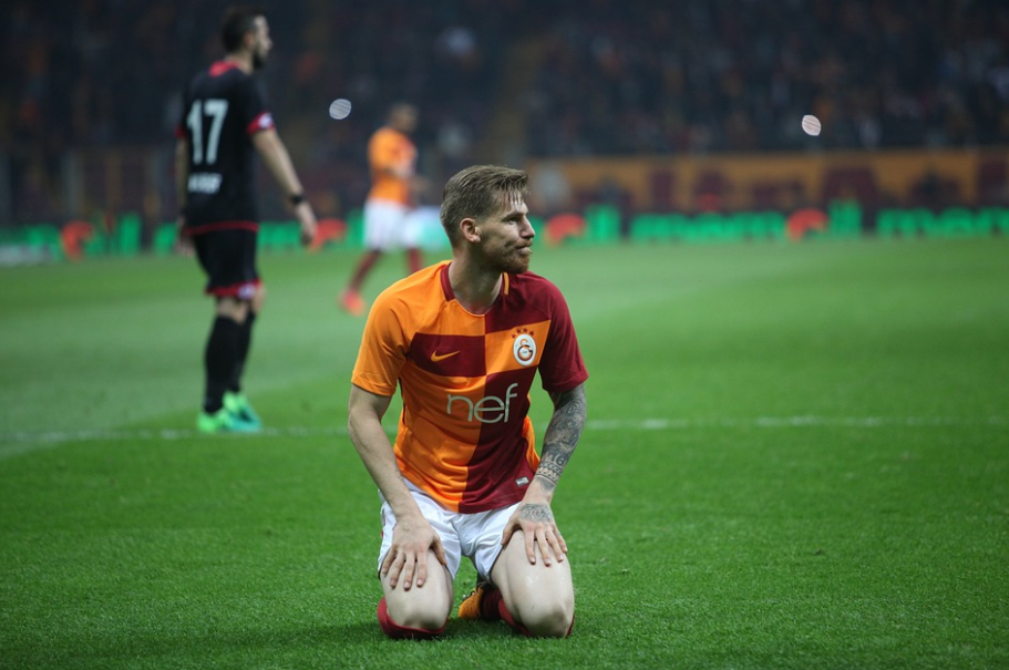 Сердар Азиз