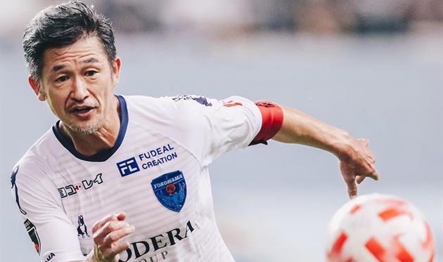 играет в матче