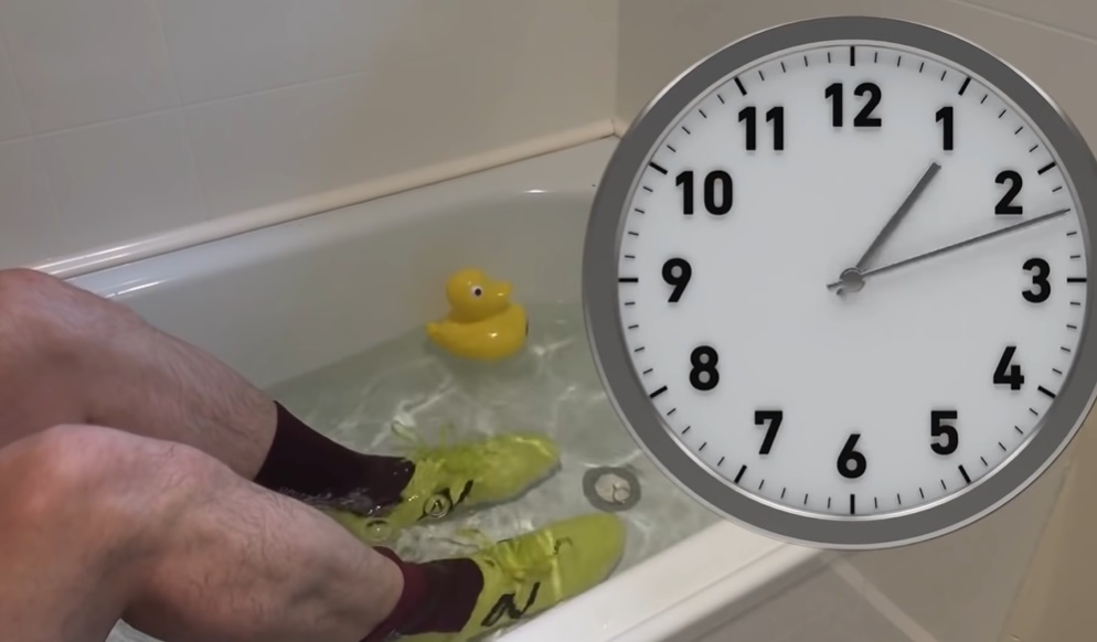 Парит бутсы