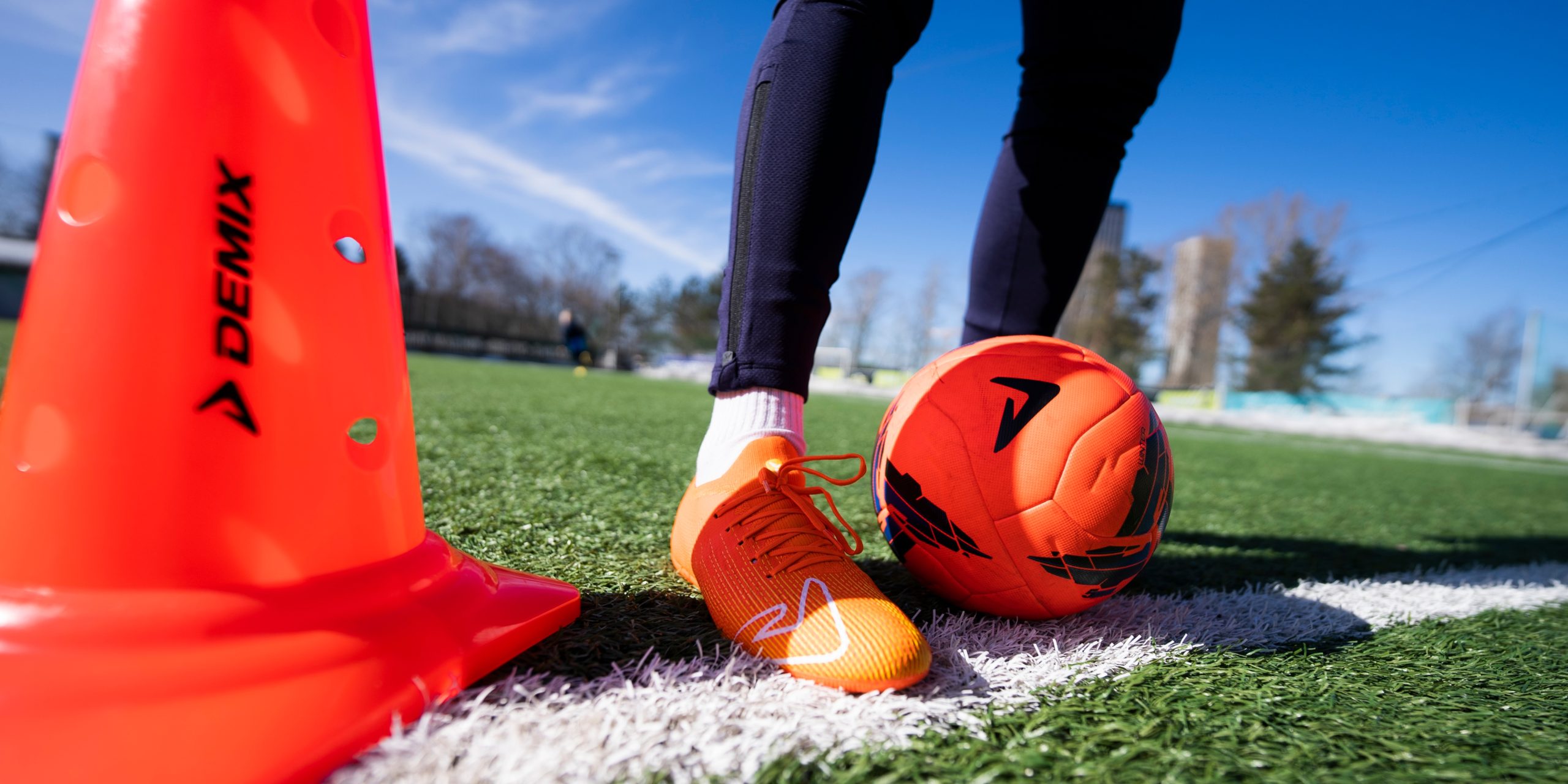 фишка, мяч, бутсы