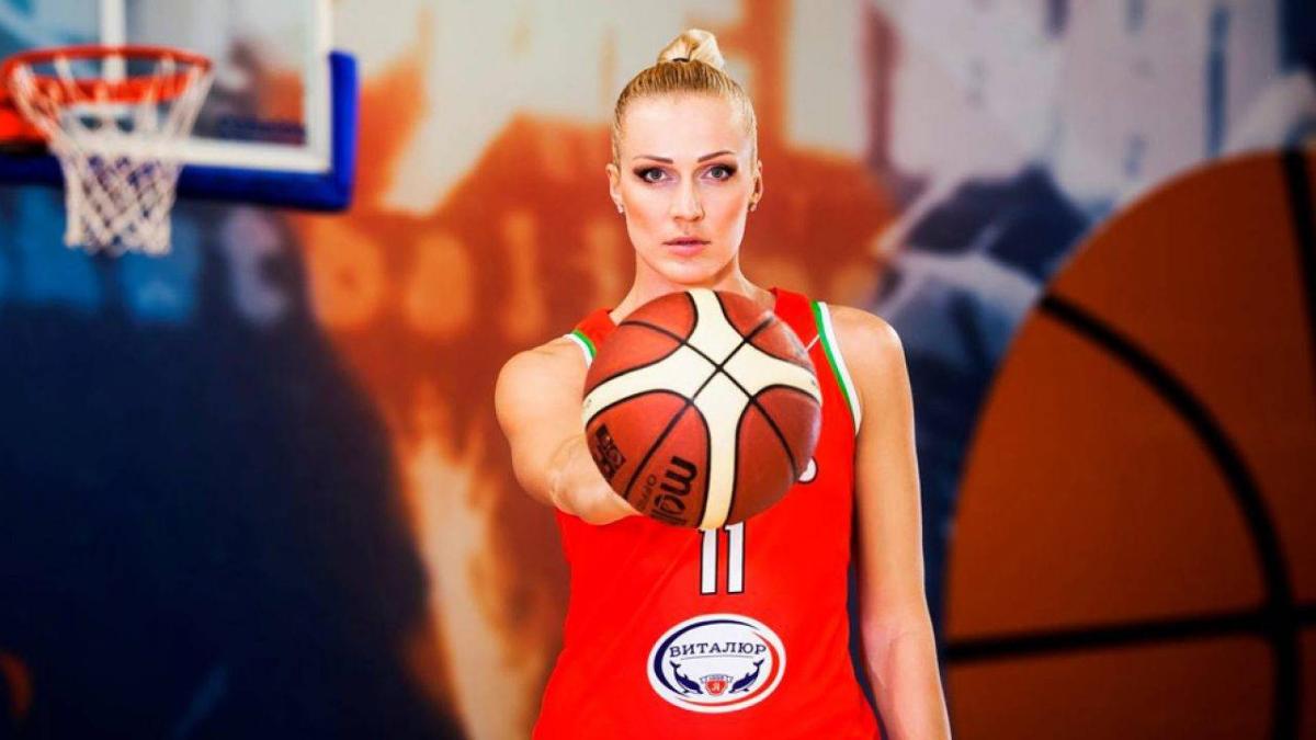 Баскетболистка