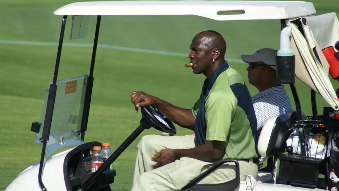 Бывший игрок баскетбола 