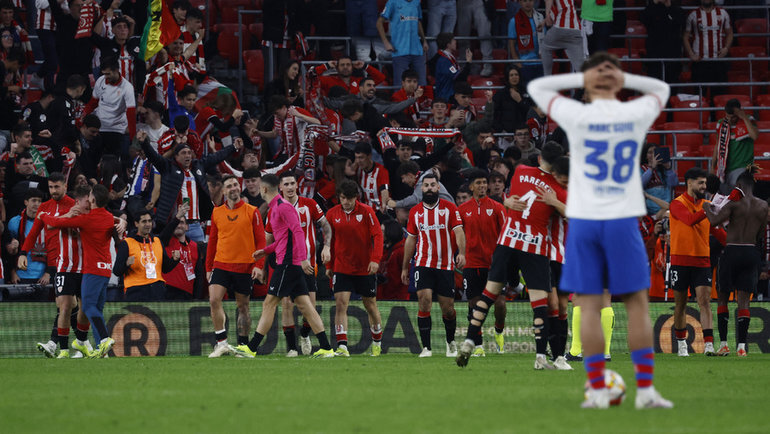 Футболисты