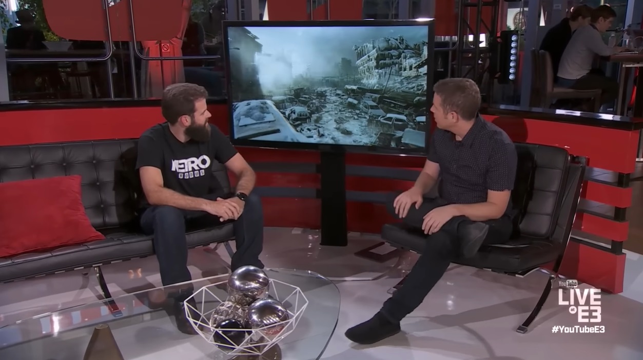 Телевизор, кресла и игра