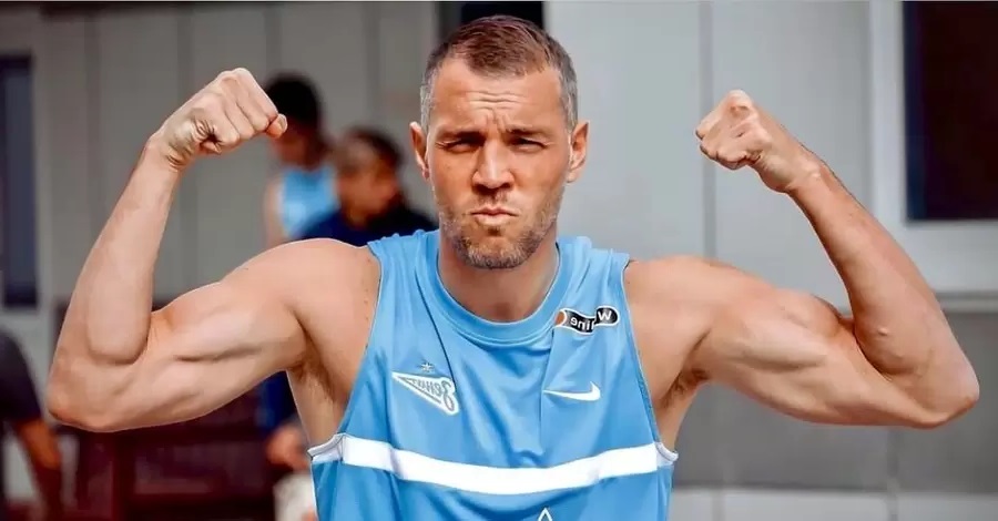 Артем Дзюба в майке Зенита