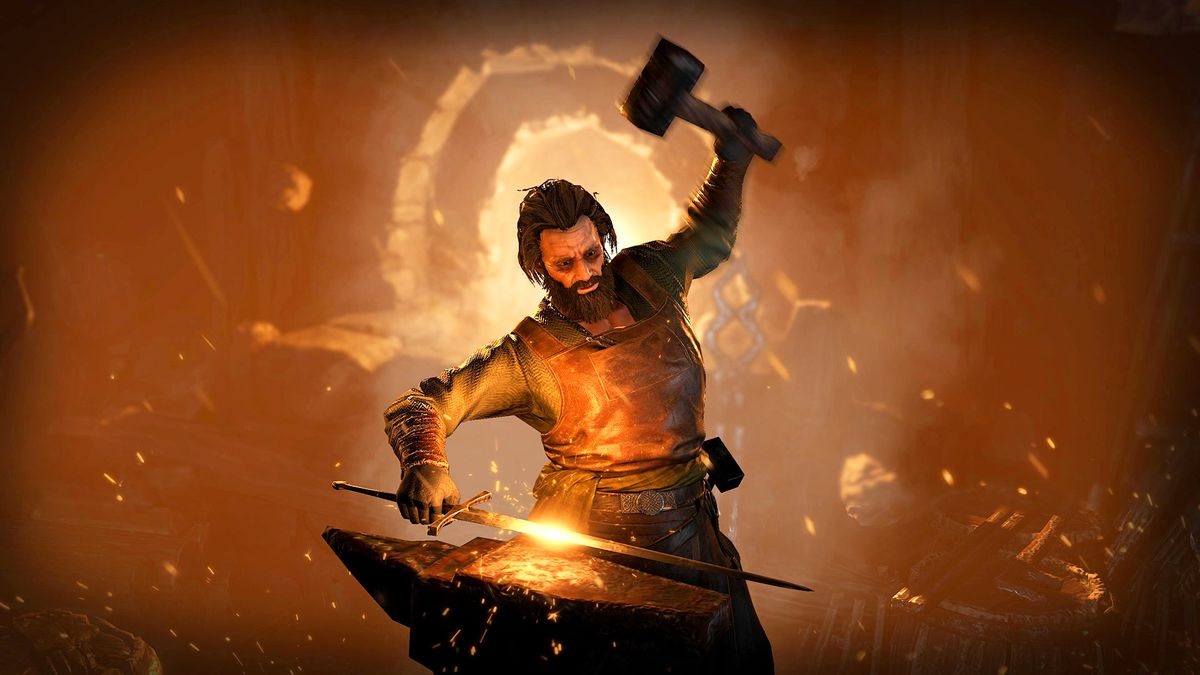 Человек с молотом кует на наковальней