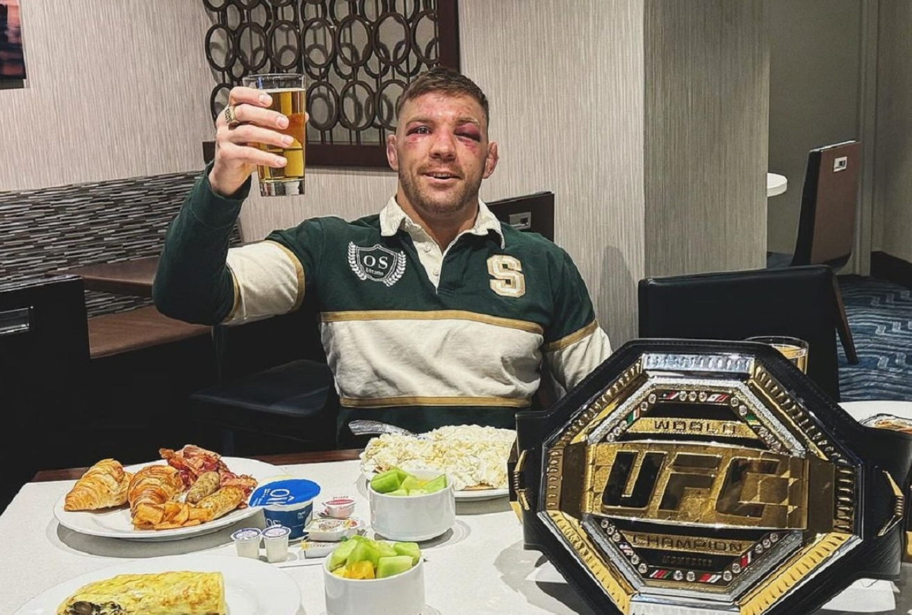 Дрикус дю Плесси - сенімділік, төзімділік және UFC-дегі менің сүйікті сынаққа дайындығым