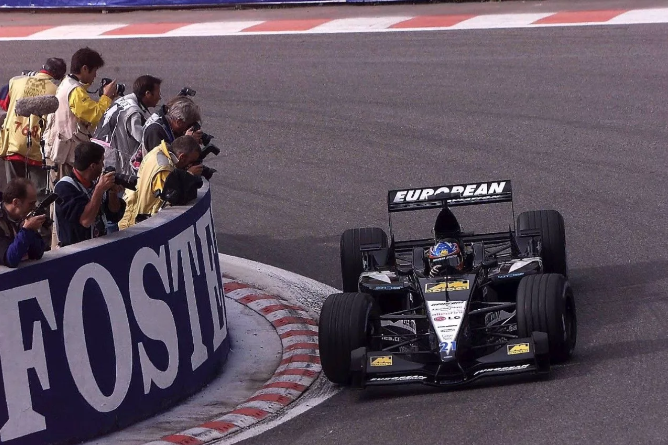 Fernando Alonso - Minardi bilan debyut