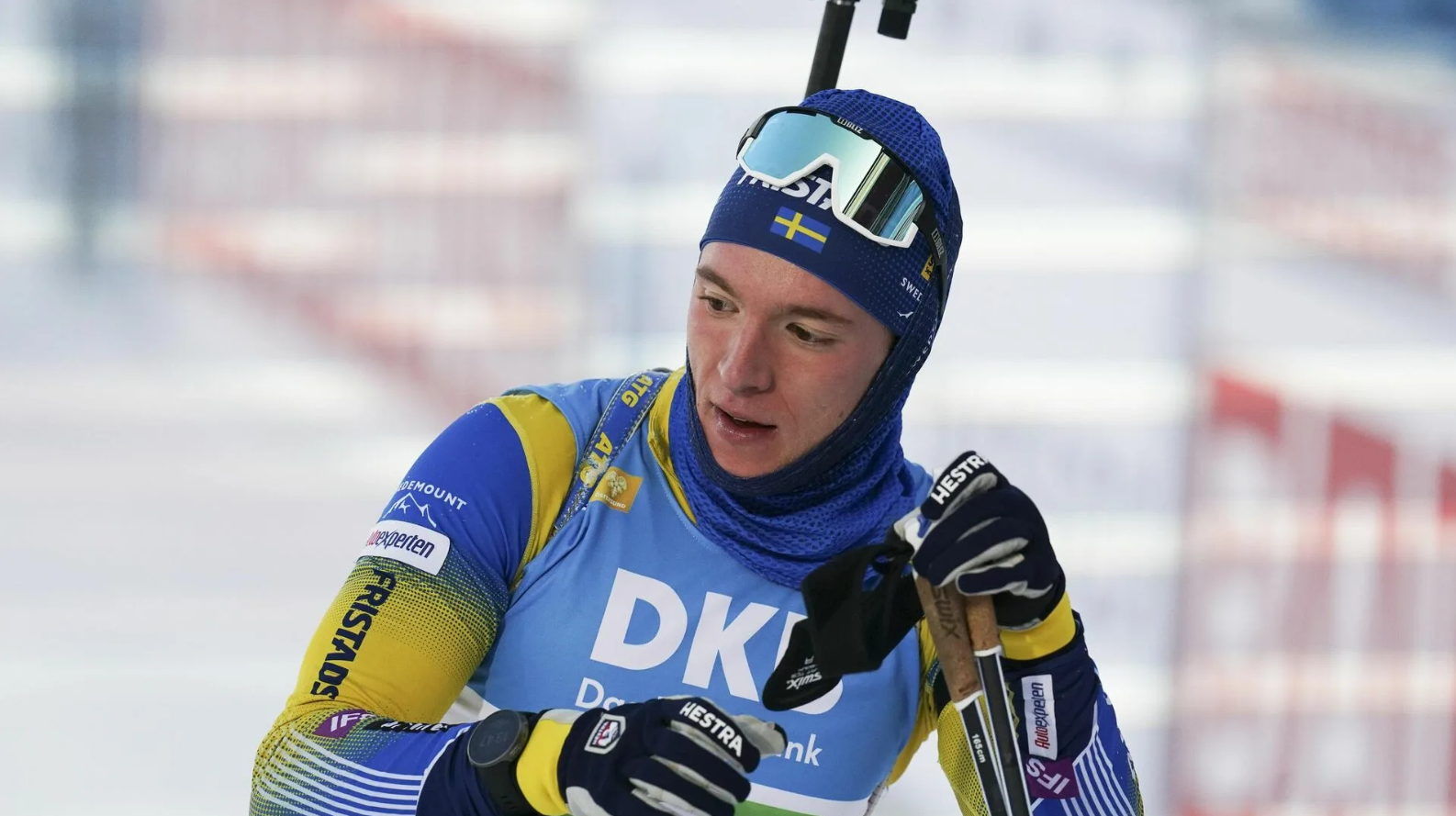 Popytka quitte la Norvège après la chute