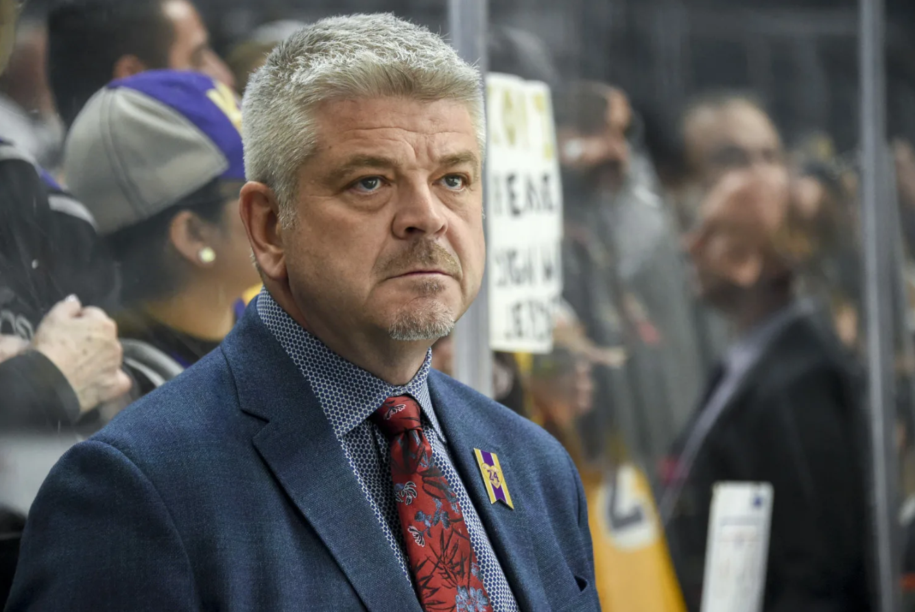 Плей-оффқа қойыңыз - команда дайындалуда, бірақ біреу артта қалды