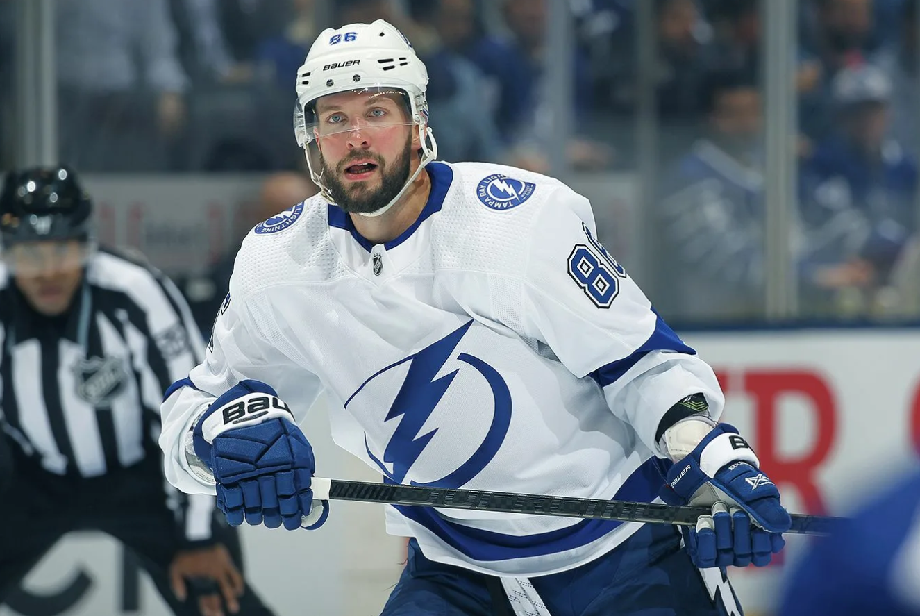 Tampa Bay - Jayk Gyuncel, Brejden Point, Nikita Kucherov