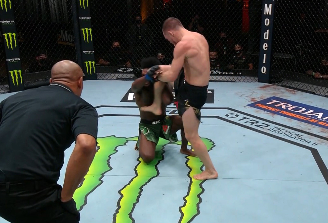 Jsem proti Sterlingovi - líté boje, fanatické rozdělení a nedozírný příběh