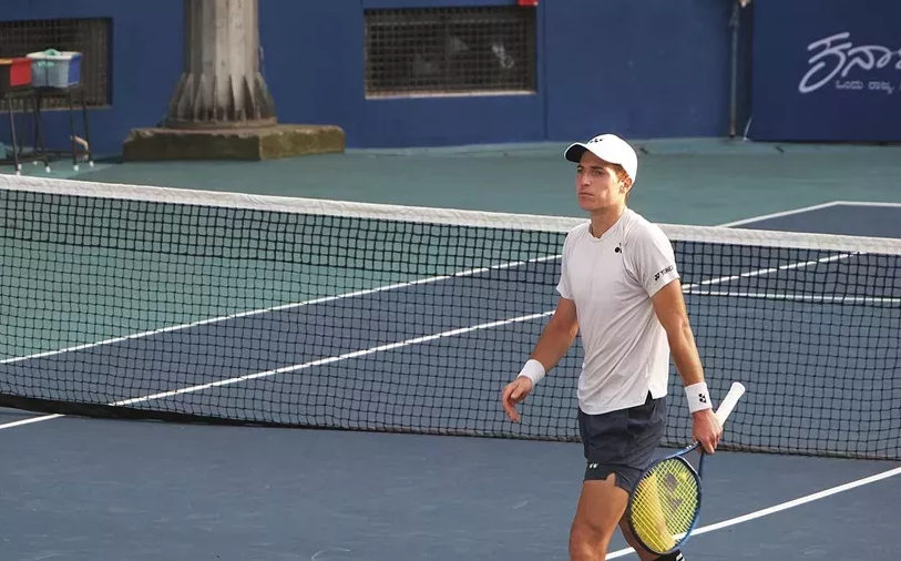 Maxim Žukov , tenista